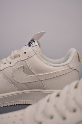 Nike Air Force 1 Low view 8