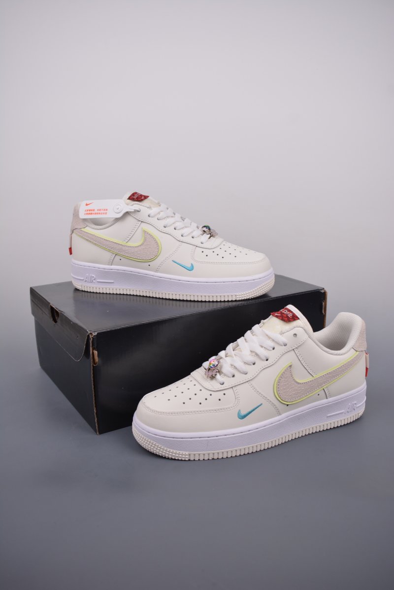 Nike Air Force 1 Low 'White' view