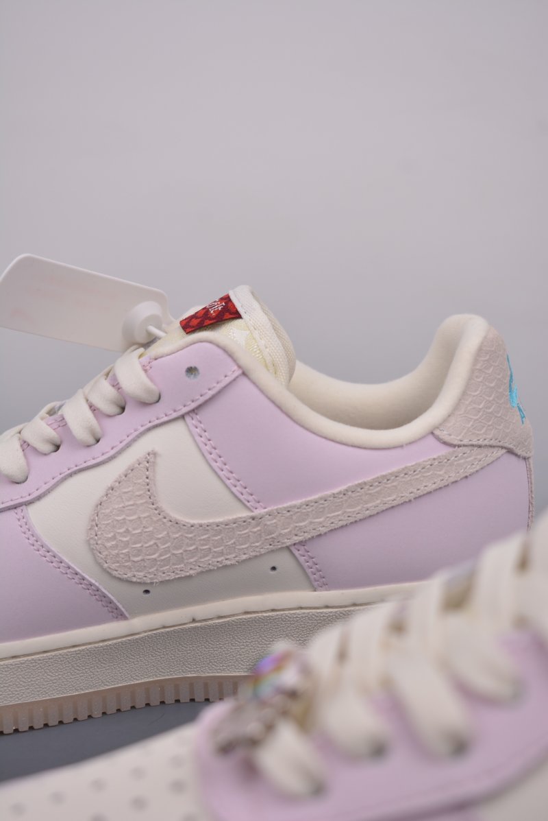 Nike Air Force 1 Low 'White / Purple' view