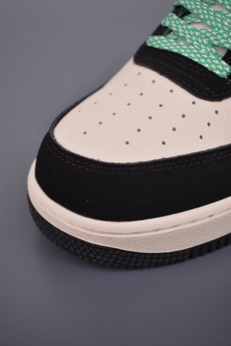 Nike Air Force 1 Low 'Gucci' view