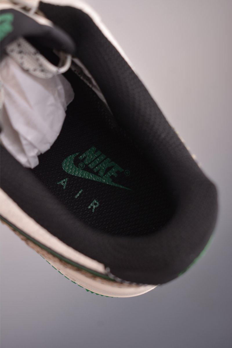 Nike Air Force 1 Low 'Gucci' view