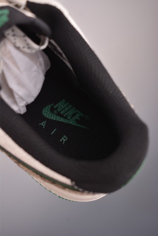 Nike Air Force 1 Low 'Gucci' view 9