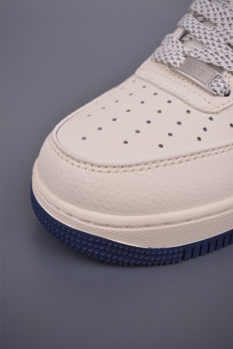 Nike Air Force 1 Low 'Gucci' view