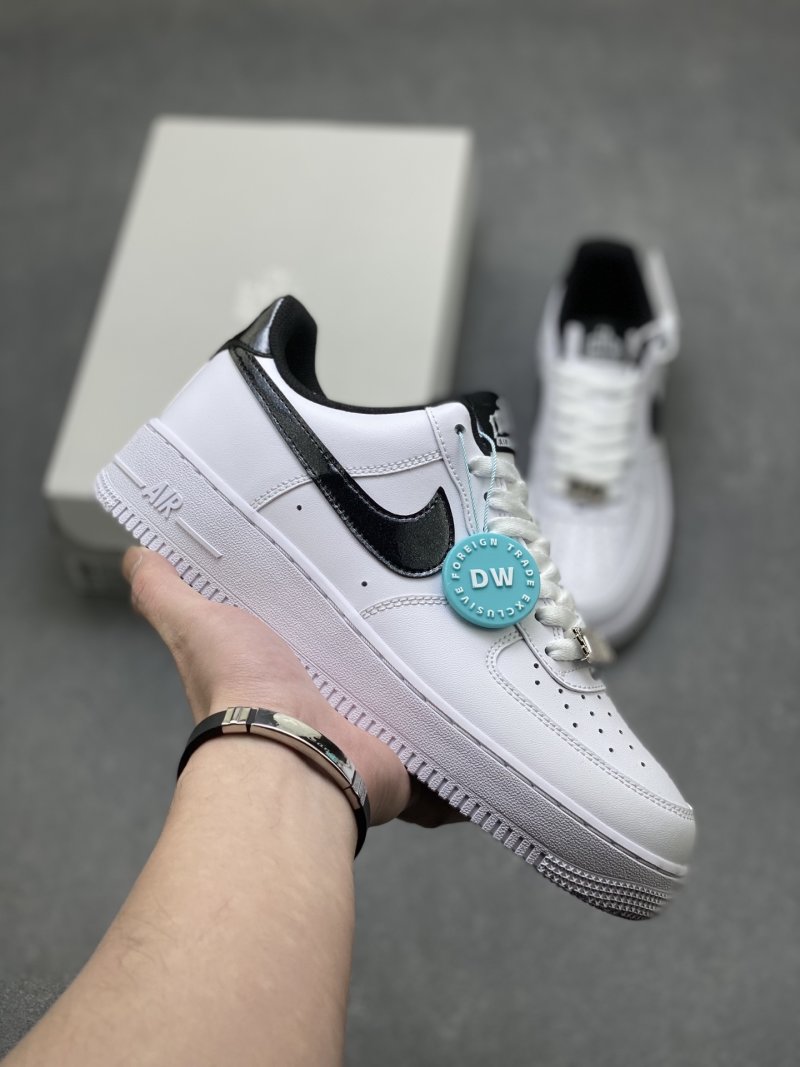Nike Air Force 1 Low 'Gold'