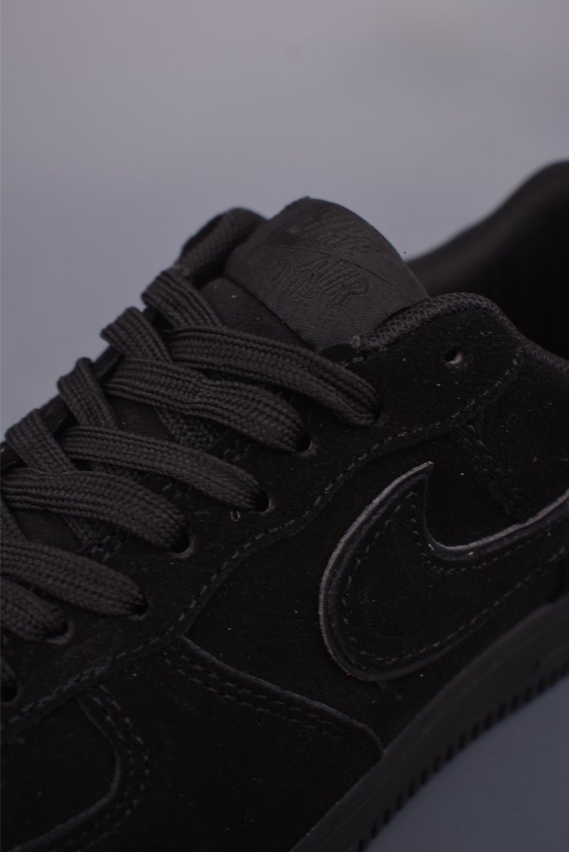 Nike Air Force 1 Low view
