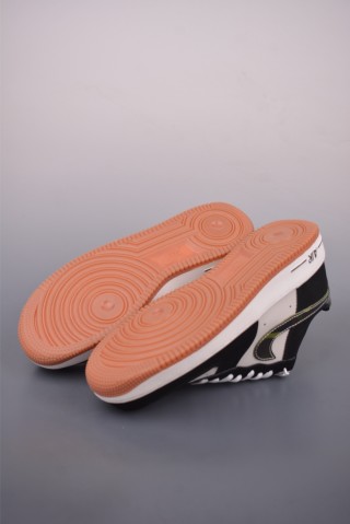 Nike Air Force 1 Low view 3