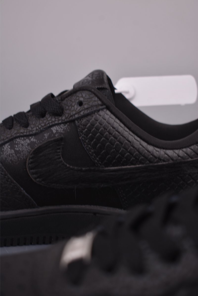 Nike Air Force 1 Low view