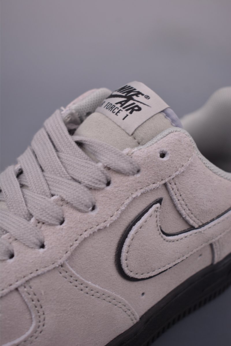 Nike Air Force 1 Low view
