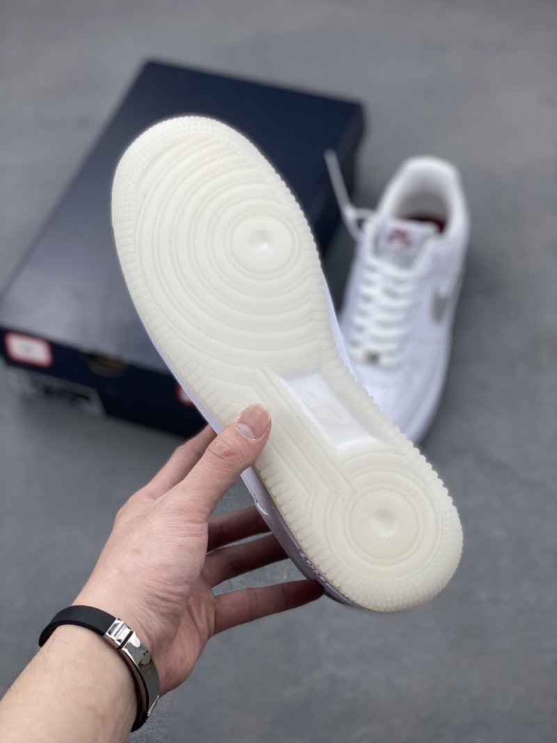 Nike Air Force 1 Low 'Gold' view