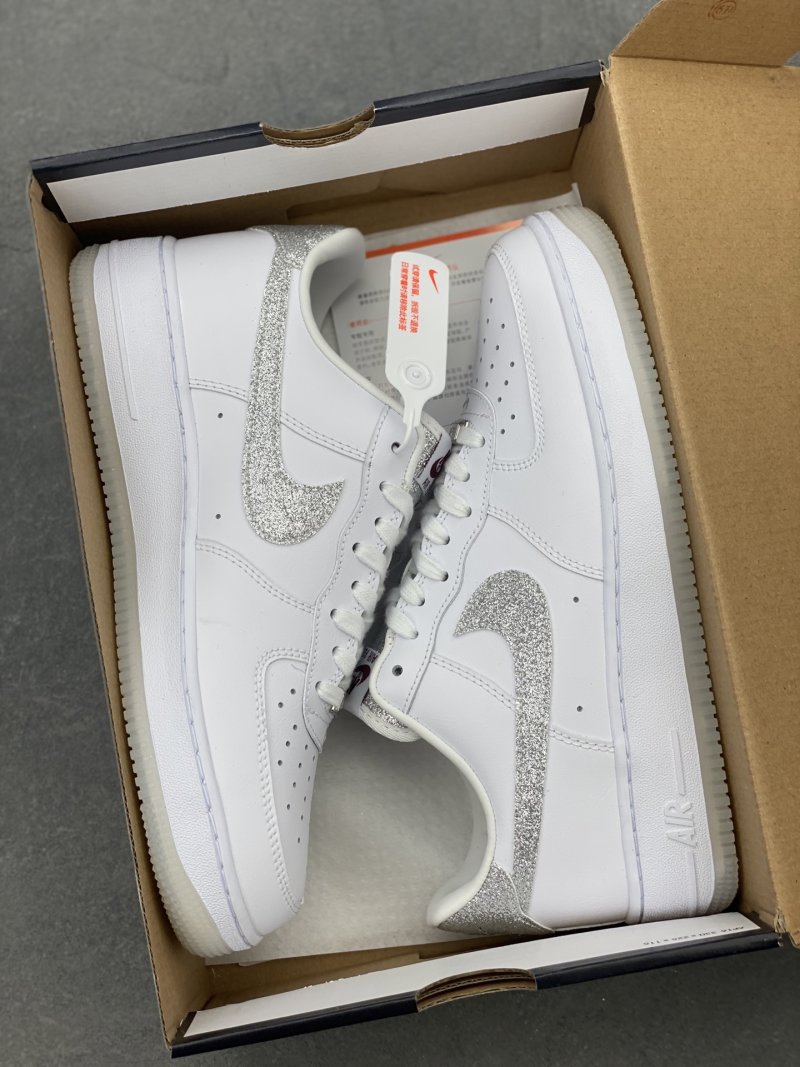 Nike Air Force 1 Low 'Gold' view