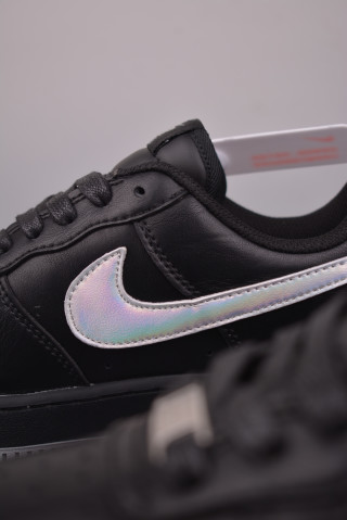 Nike Air Force 1 Low 'Black / White' view 8