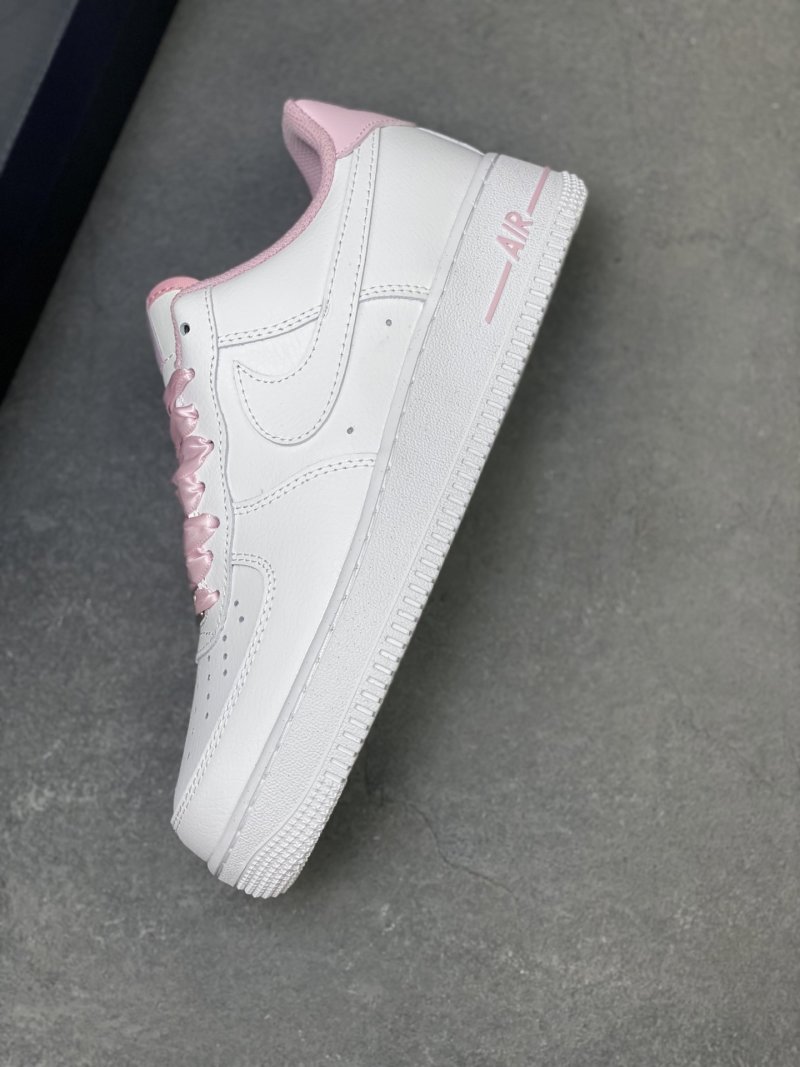 Nike Air Force 1 Low 'Gold' view