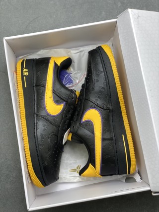Nike Air Force 1 Low 'Gold' view 9