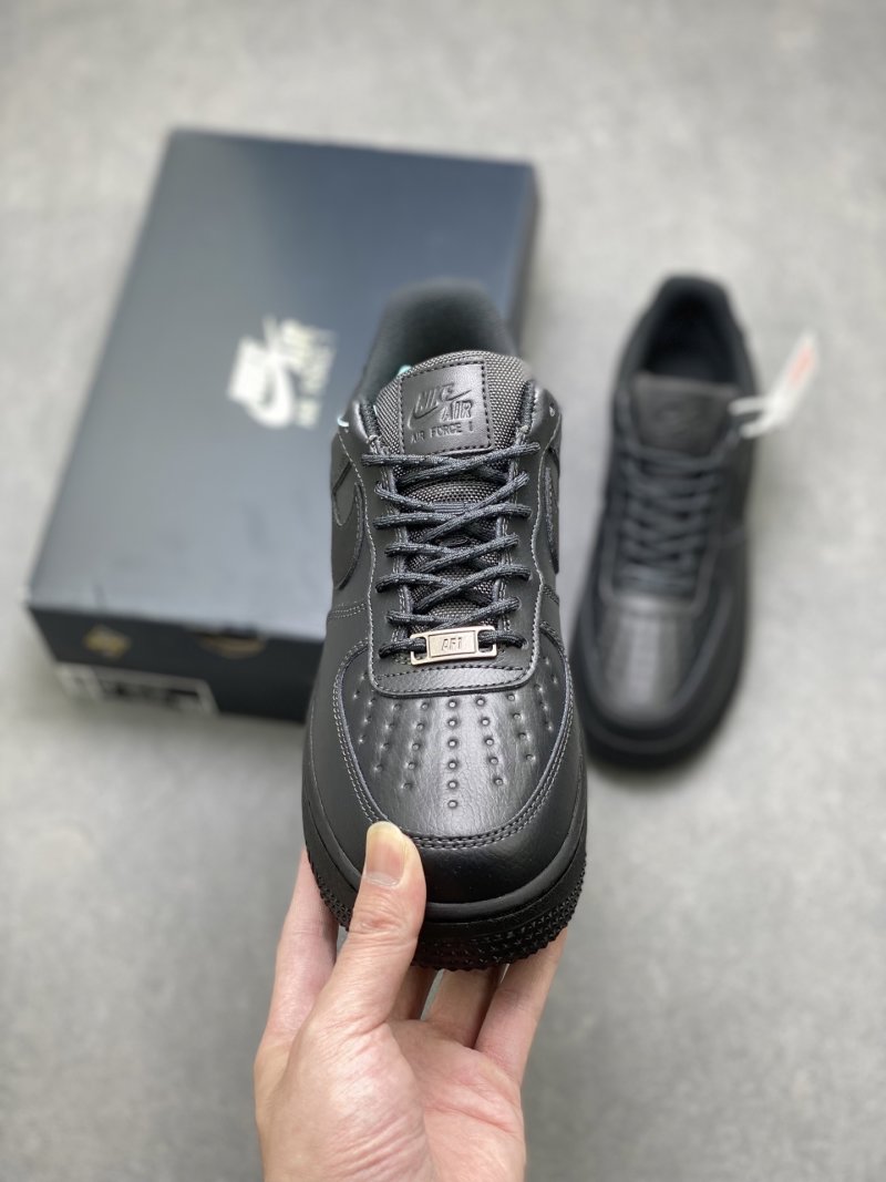 Nike Air Force 1 Low 'Gold' view