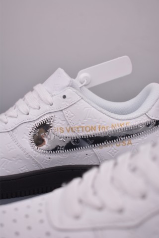 Nike Air Force 1 Low view 8