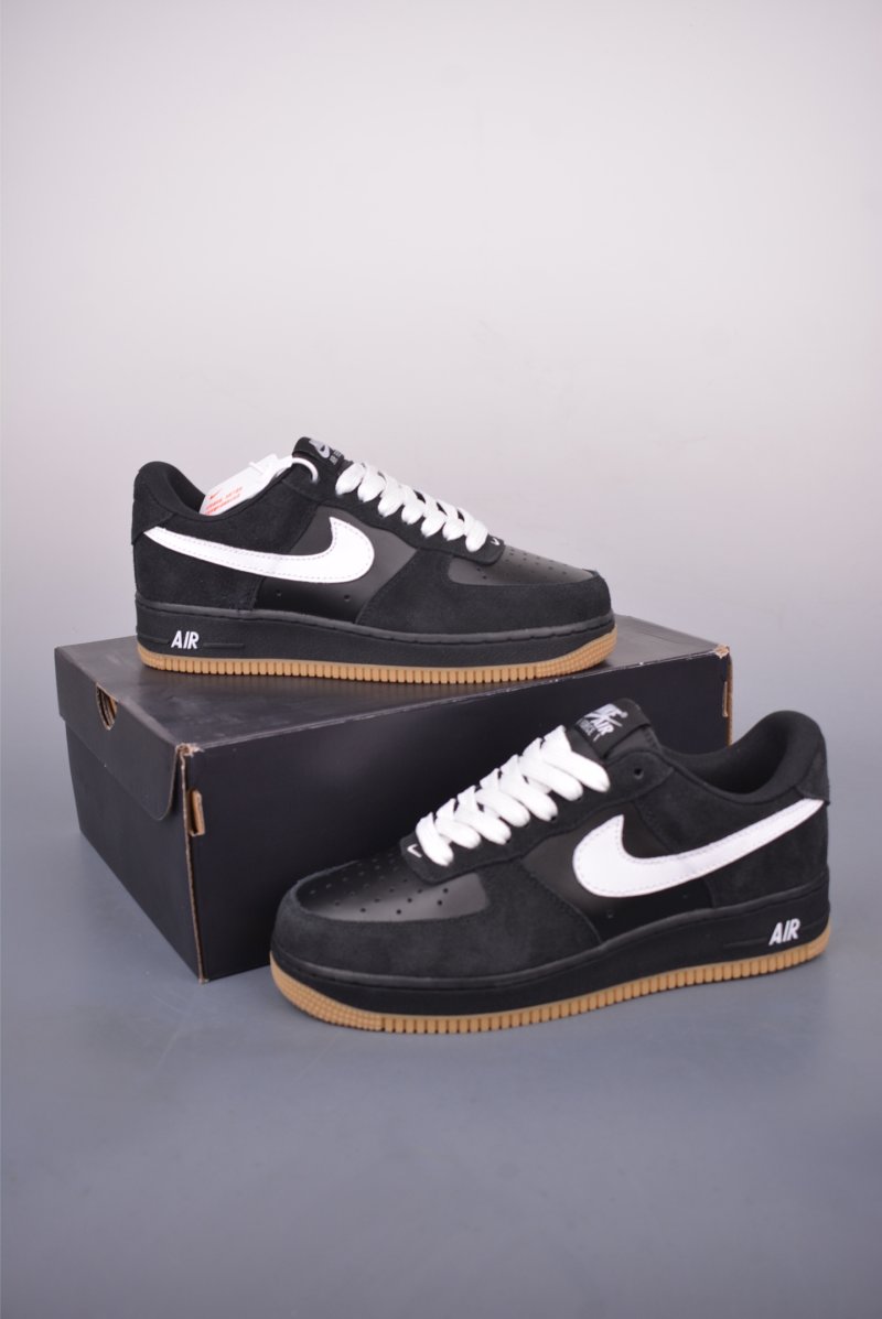 Nike Air Force 1 Low 'Black / White' view