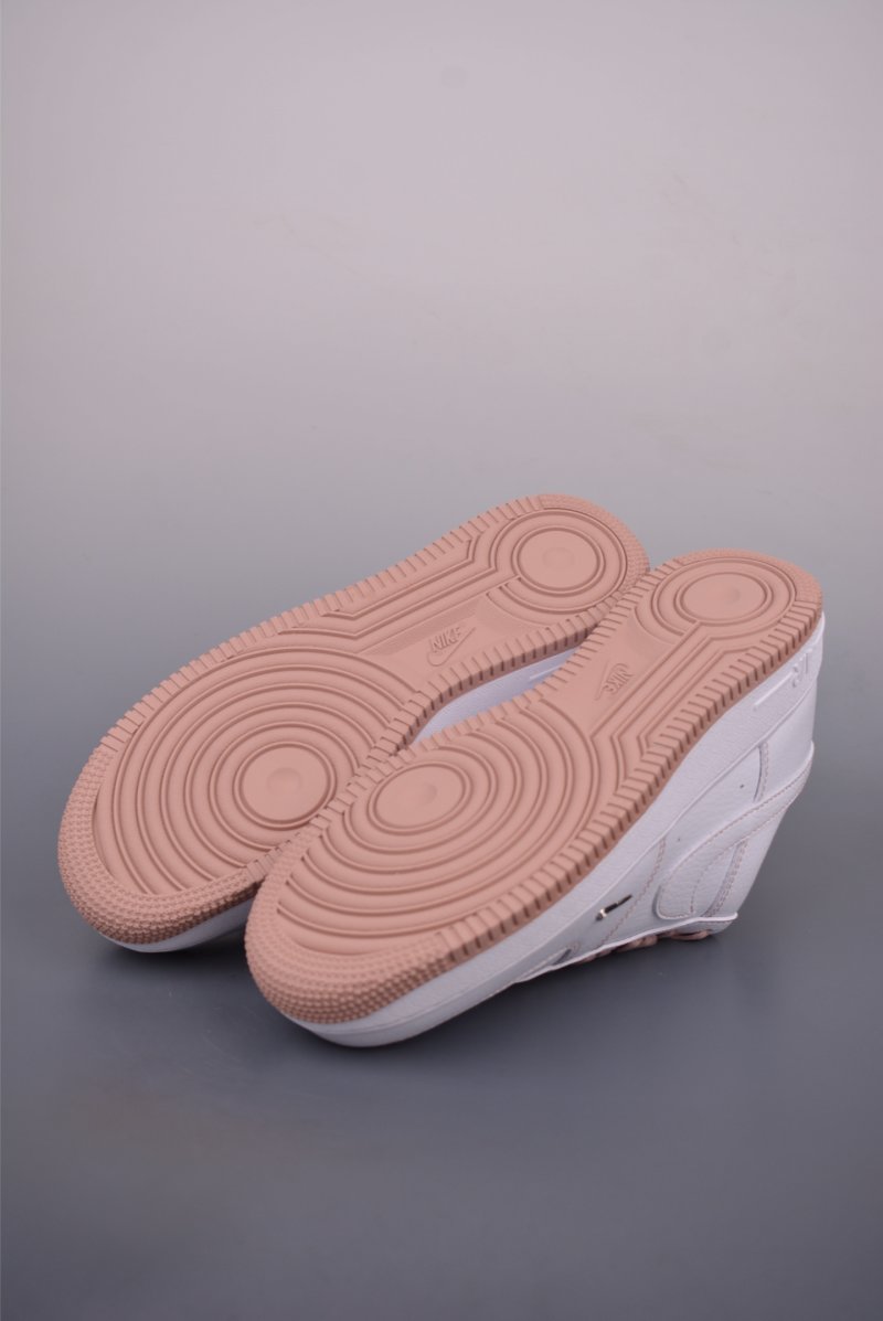 Nike Air Force 1 Low 'White / Pink' view
