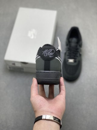 Nike Air Force 1 Low 'Gold' view 4