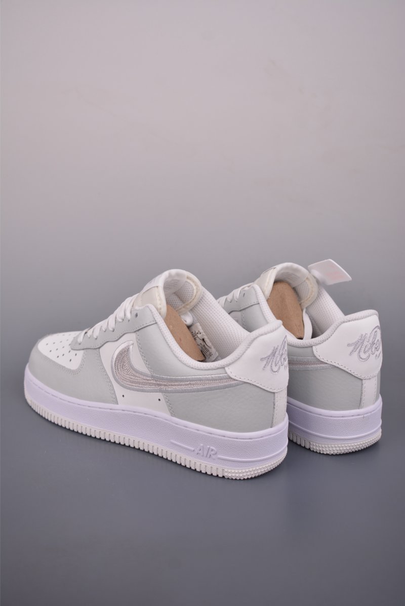 Nike Air Force 1 Low view