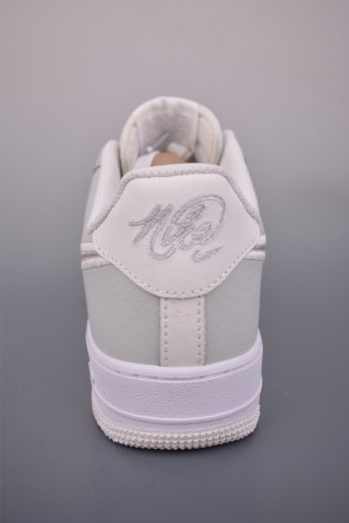 Nike Air Force 1 Low view 4