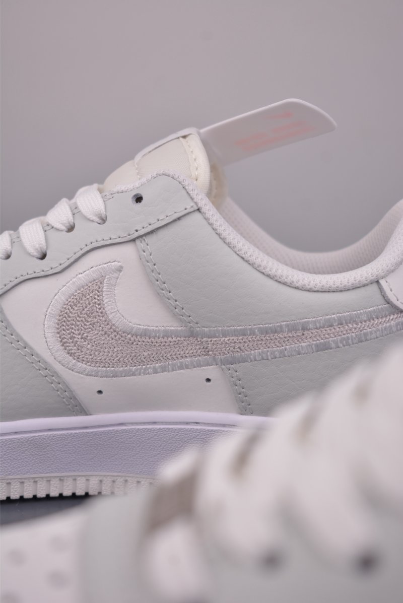 Nike Air Force 1 Low view