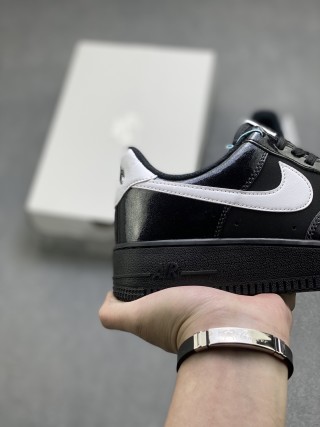 Nike Air Force 1 Low 'Gold' view 5