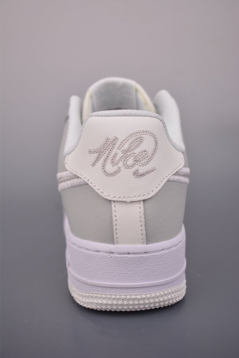 Nike Air Force 1 Low view