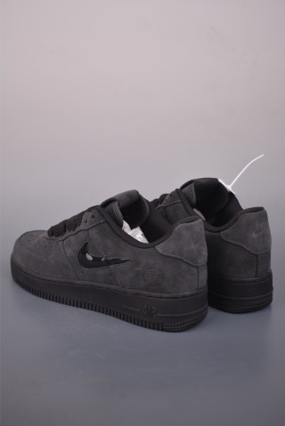 Nike Air Force 1 Low view 2