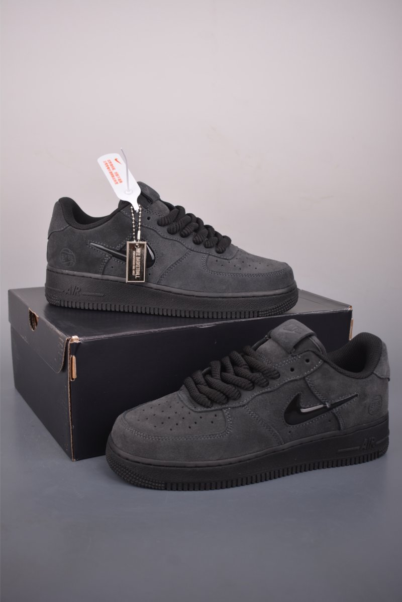 Nike Air Force 1 Low view