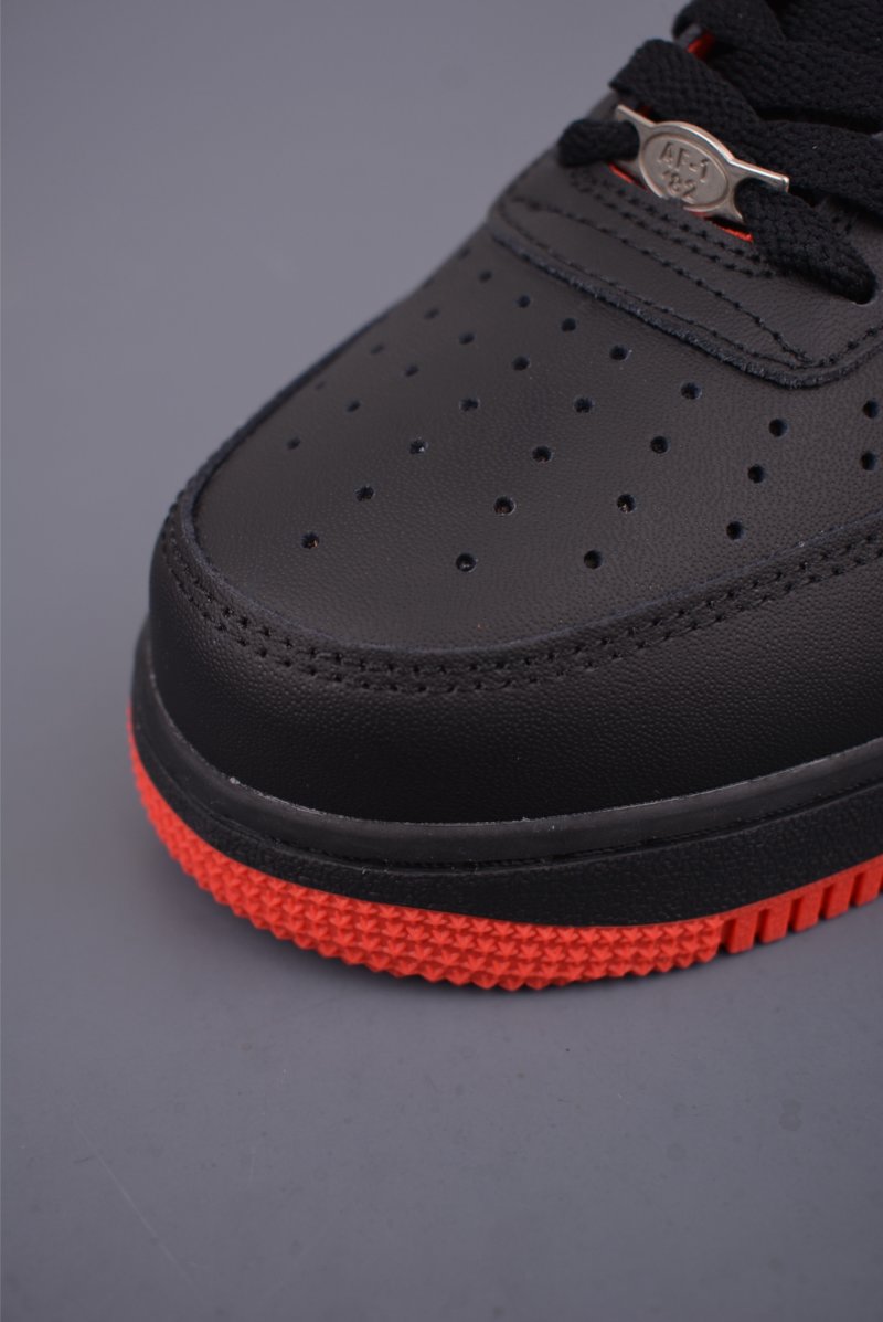 Nike Air Force 1 Low view