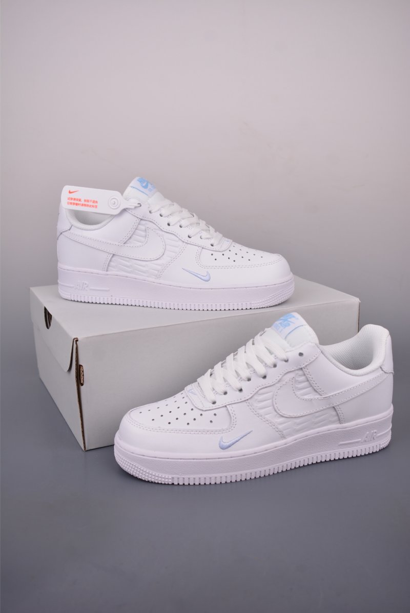 Nike Air Force 1 Low view