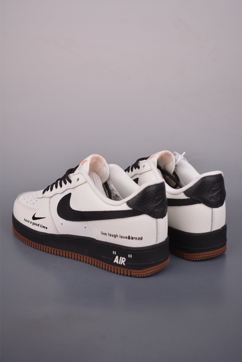 Nike Air Force 1 Low view