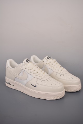 Nike Air Force 1 Low view 1