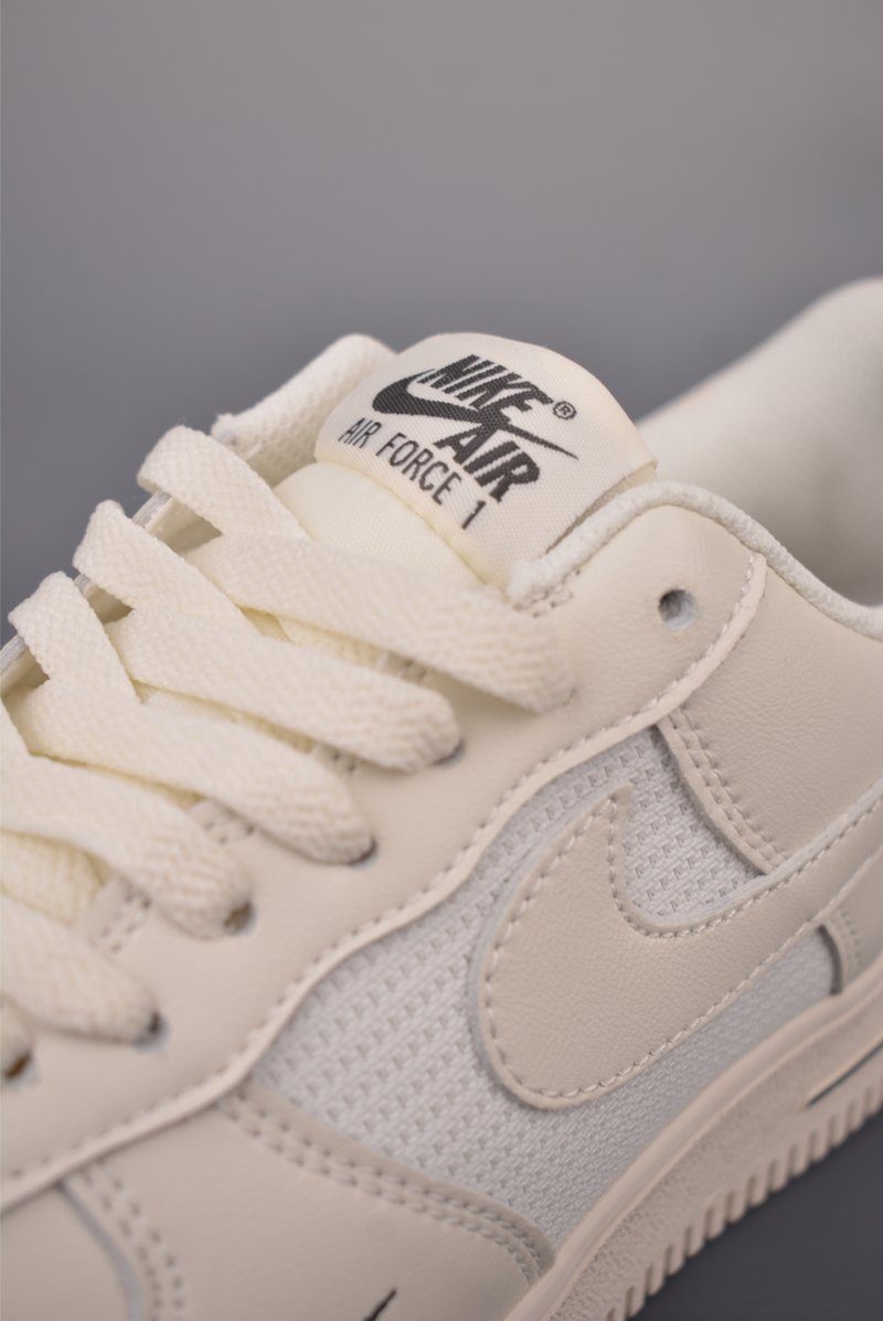 Nike Air Force 1 Low view