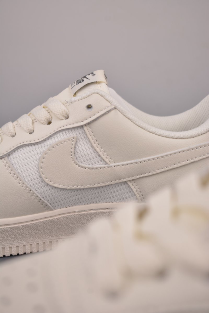 Nike Air Force 1 Low view