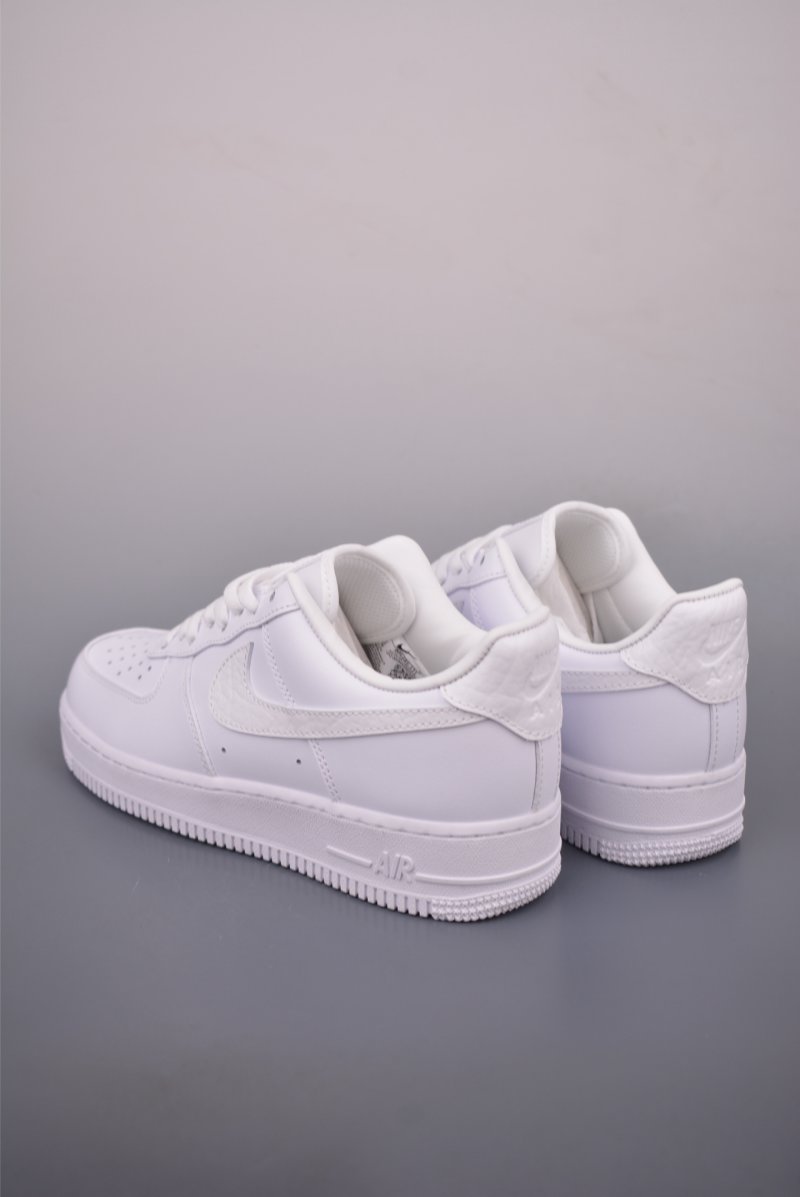 Nike Air Force 1 Low view