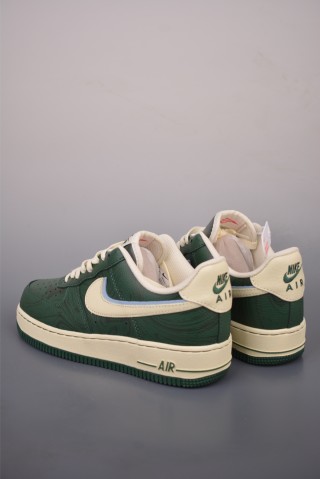 Nike Air Force 1 Low view 2