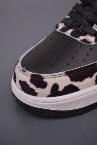 Nike Air Force 1 Low view 6