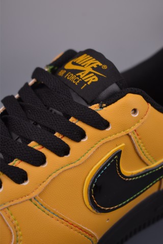 Nike Air Force 1 Low view 7