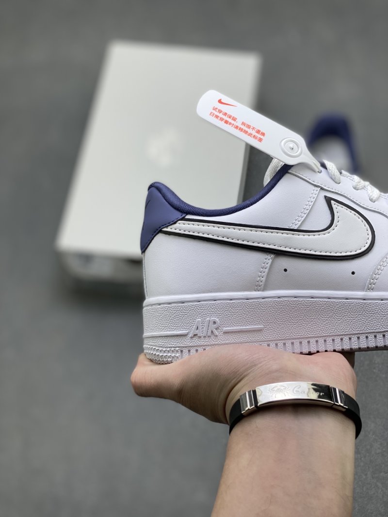 Nike Air Force 1 Low 'Gold' view