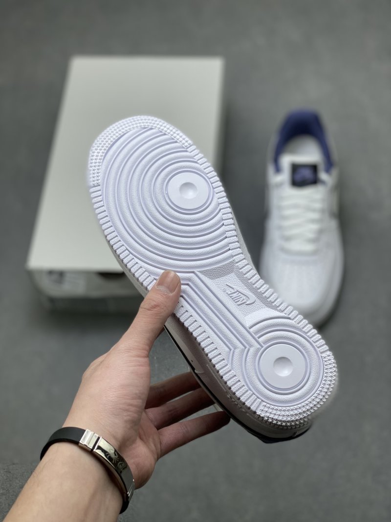 Nike Air Force 1 Low 'Gold' view
