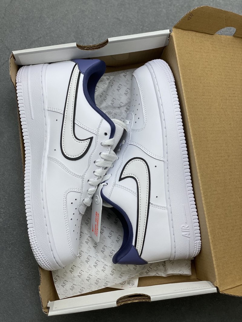 Nike Air Force 1 Low 'Gold' view
