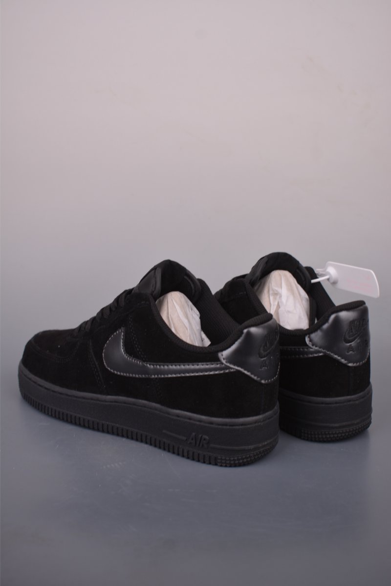 Nike Air Force 1 Low view