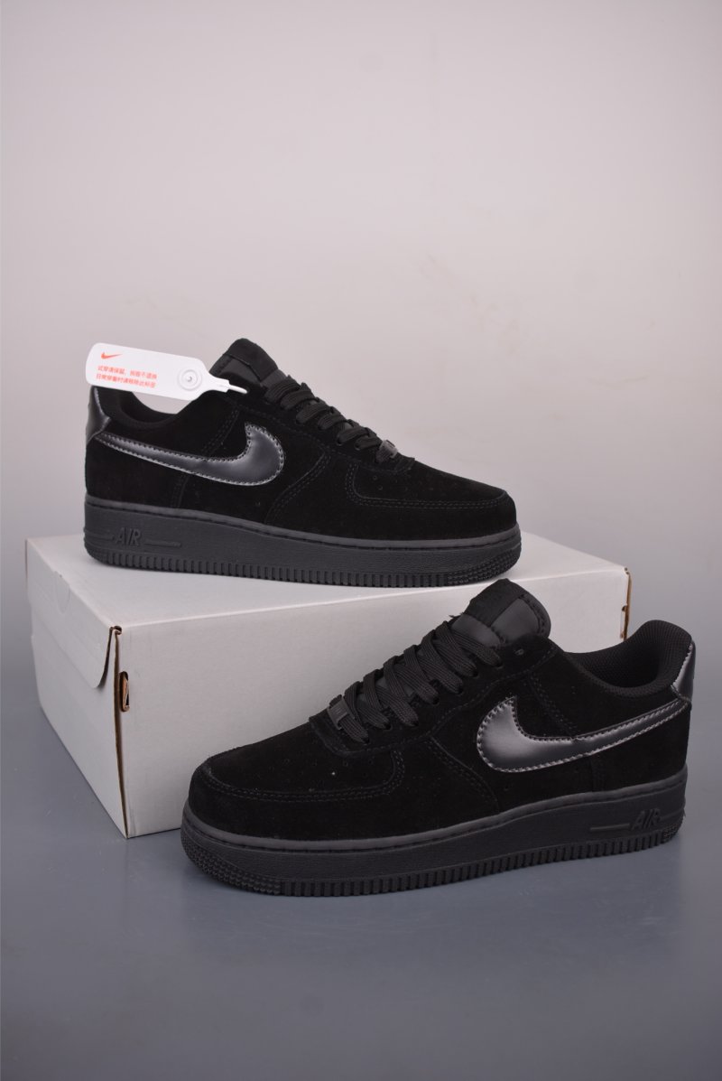 Nike Air Force 1 Low view