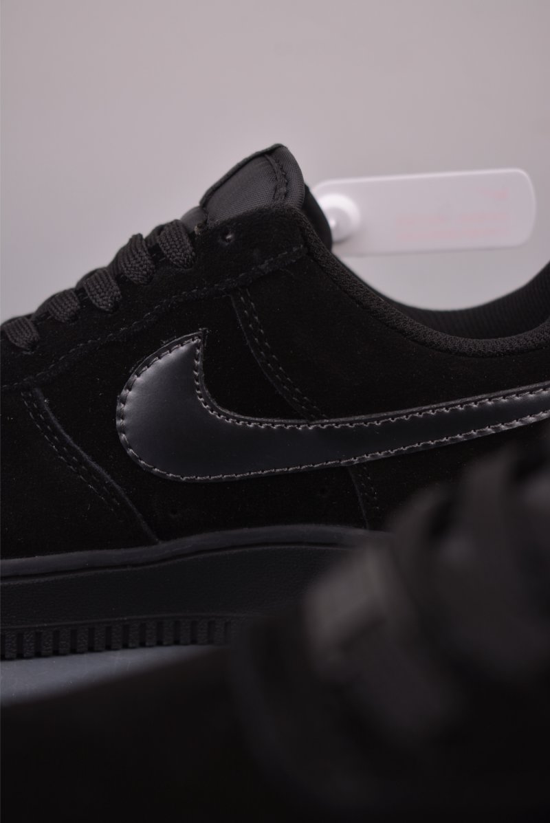 Nike Air Force 1 Low view