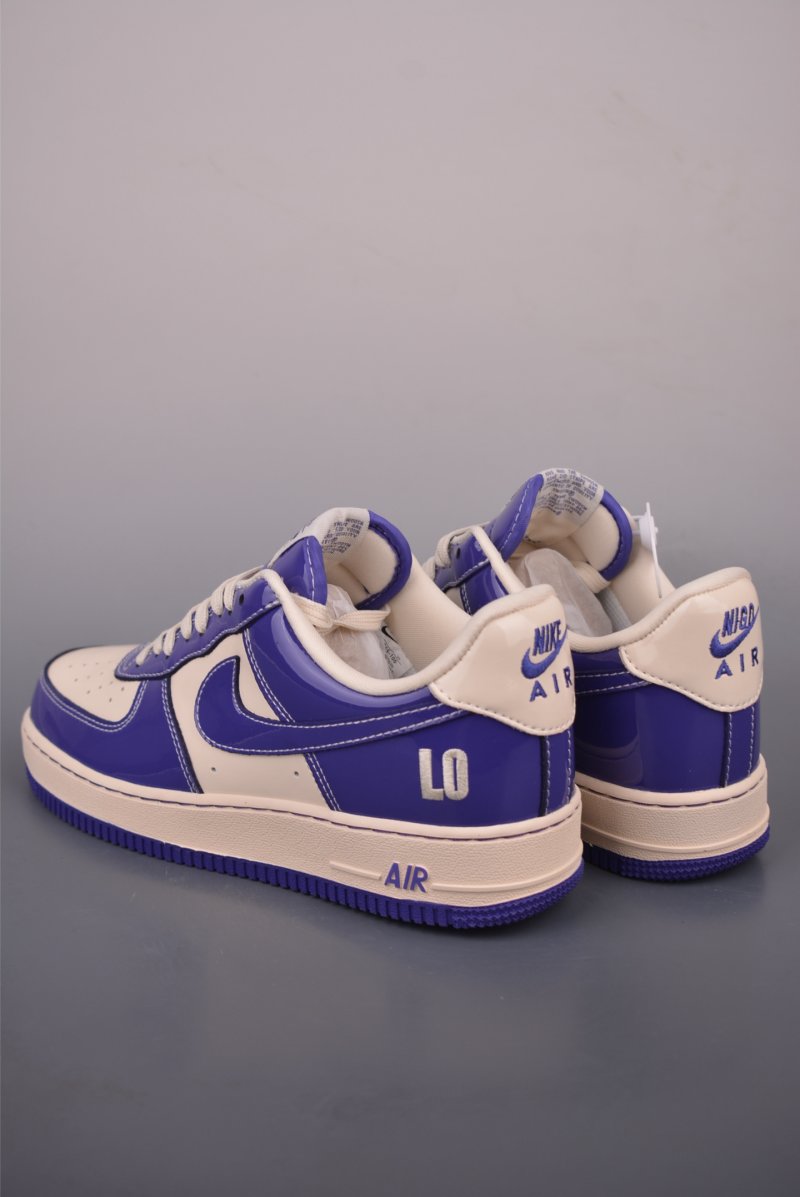 Nike Air Force 1 Low view