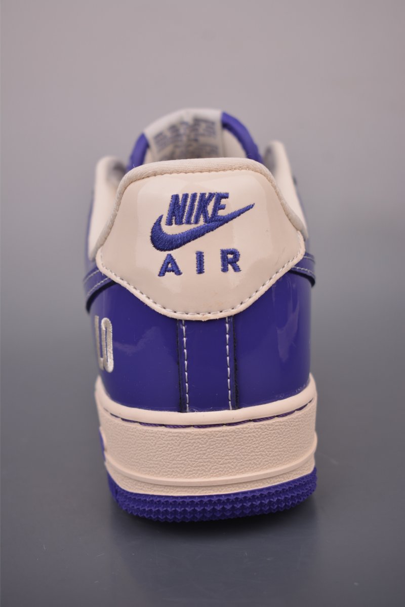 Nike Air Force 1 Low view