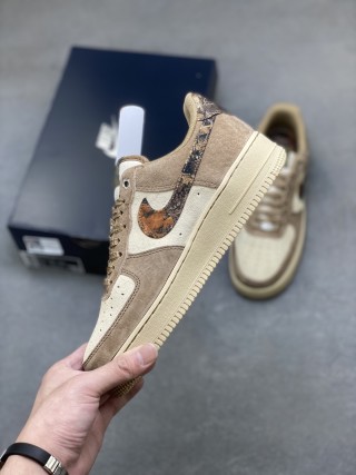 Nike Air Force 1 Low 'Gold' view 3