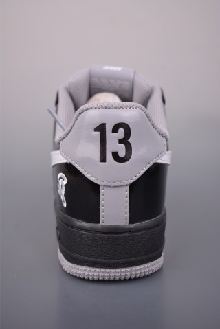 Nike Air Force 1 Low view 4