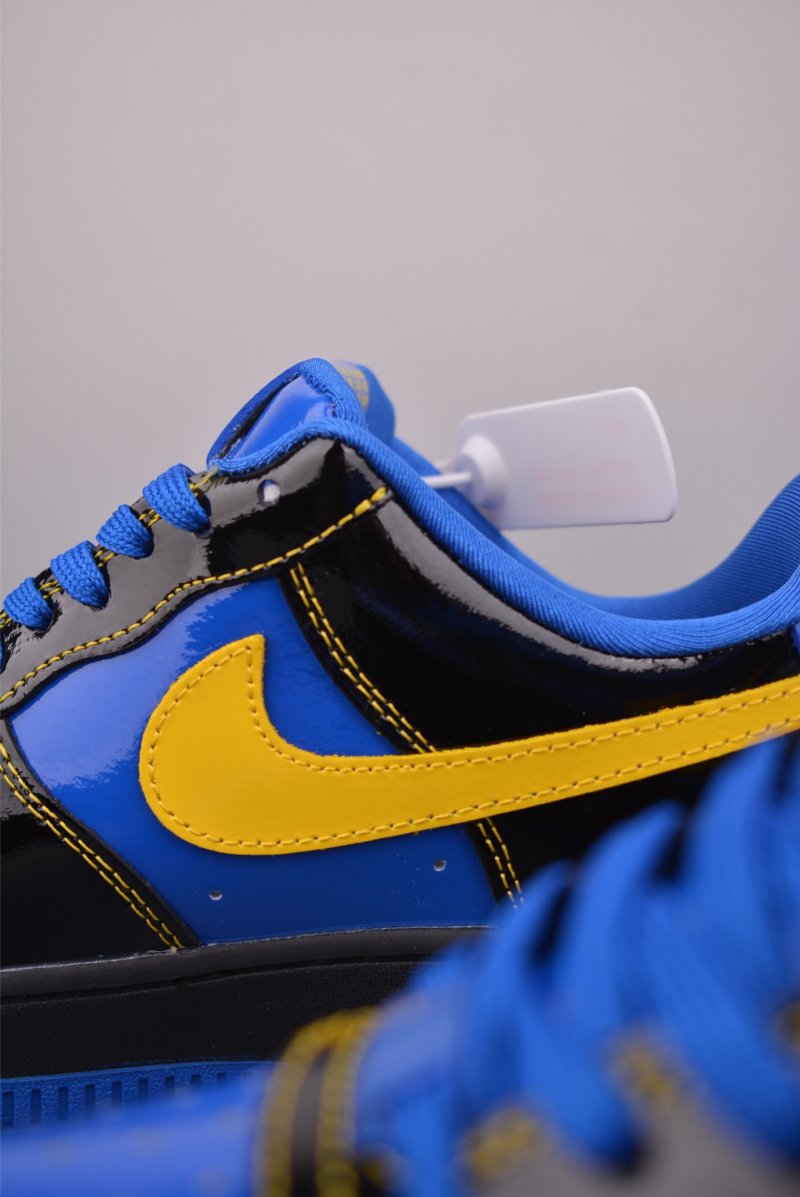 Nike Air Force 1 Low view